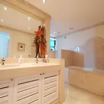 Apartament Entire Floor Parque Nacoes Prime Expo30 *