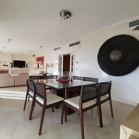 Entire Floor Parque Nacoes Prime Expo30 Лиссабон